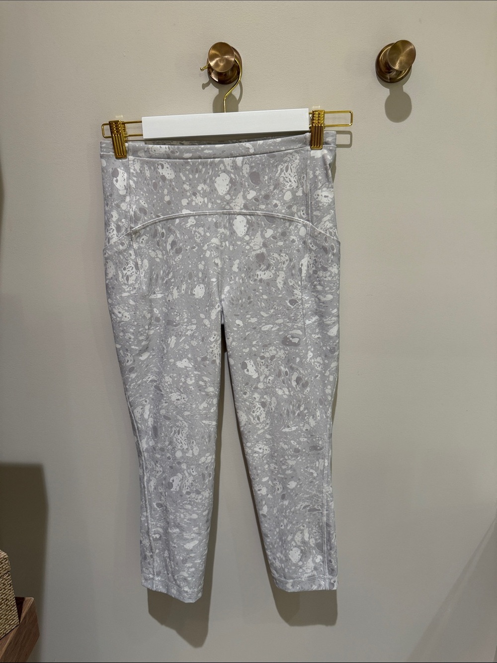 lululemon athletica Gray Marble-Print Capris